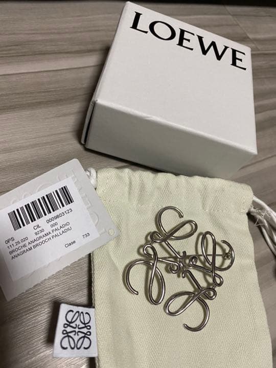 新品未使用正規品 ロエベ ブローチ asakusa.sub.jp