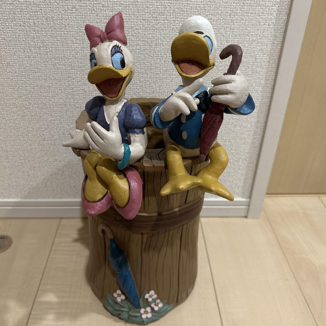 ディズニー　ドナルドダック&デイジー　傘立て　レア ディズニー ドナルドダック&デイジー 傘立て レア - メルカリ