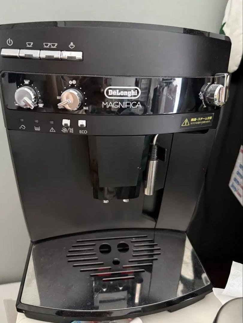 デロンギ マグニフィカ コーヒーメーカー　ESAM03110B 黒 デロンギ マグニフィカ コーヒーメーカー ESAM03110B 黒 - メルカリ