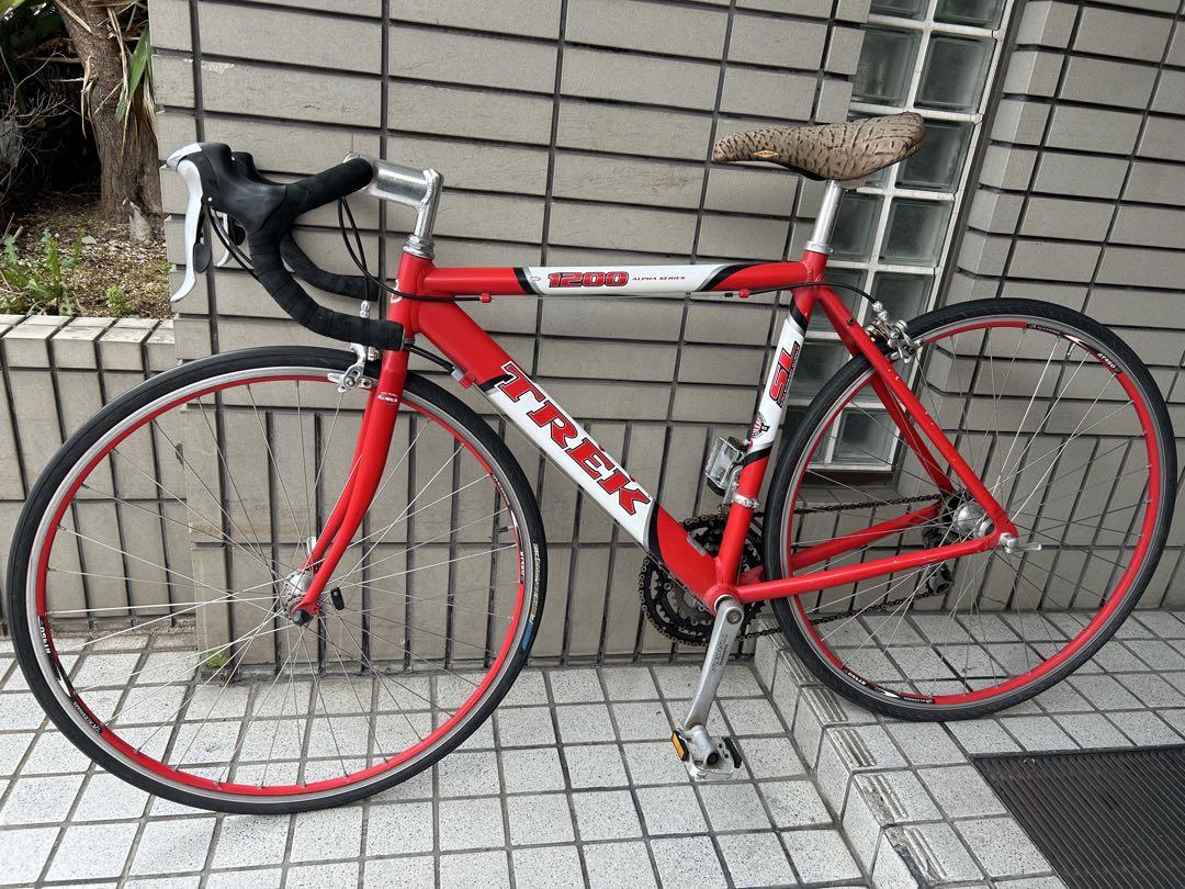Trek ロードバイク 赤/シルバー 700C（空気入れ付き）