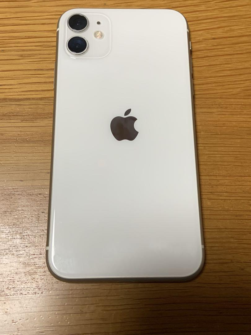 Apple iPhone 11 ホワイト 本体　SIMロック解除