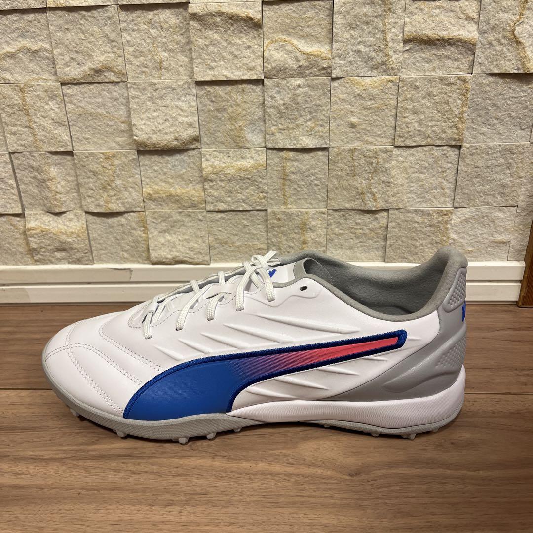 プーマ　トレーニングシューズ　27cm 新品未使用