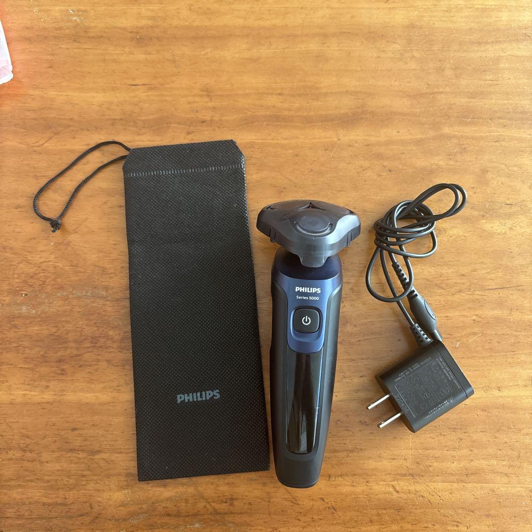 PHILIPS メンズ電気シェーバー 3枚刃ジャンク品
