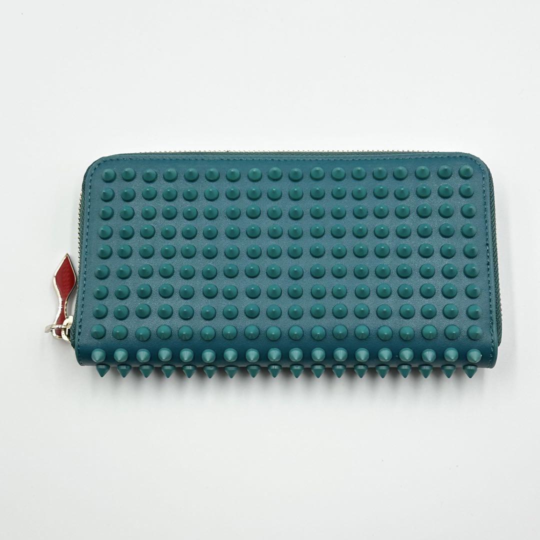 Christian Louboutin パネトーネ スパイクスタッズ 長財布