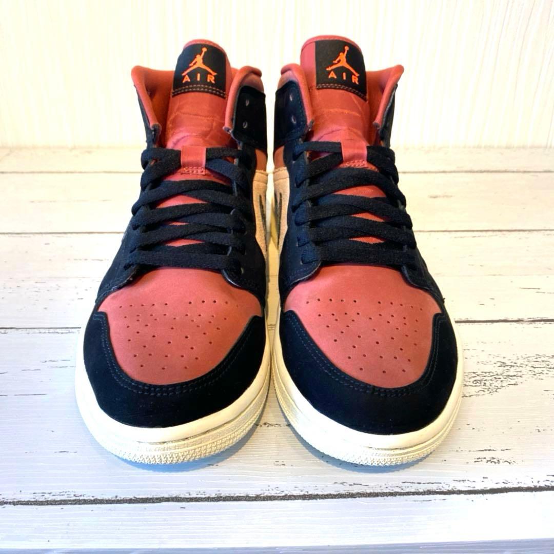 【超美品⭐️】AIR JORDAN 1 MID ⭐️エアジョーダン 1 スニーカー⭐️ 【超美品⭐️】AIR JORDAN 1 MID ⭐️エアジョーダン 1 スニーカー⭐️