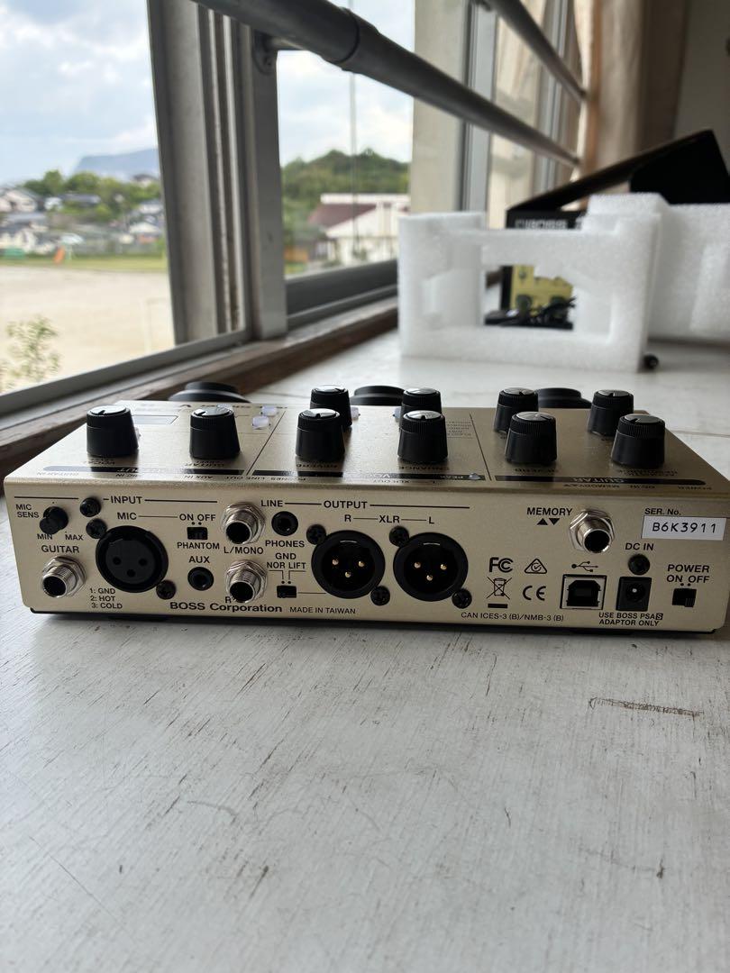 BOSS VE-8 アコースティックシンガー