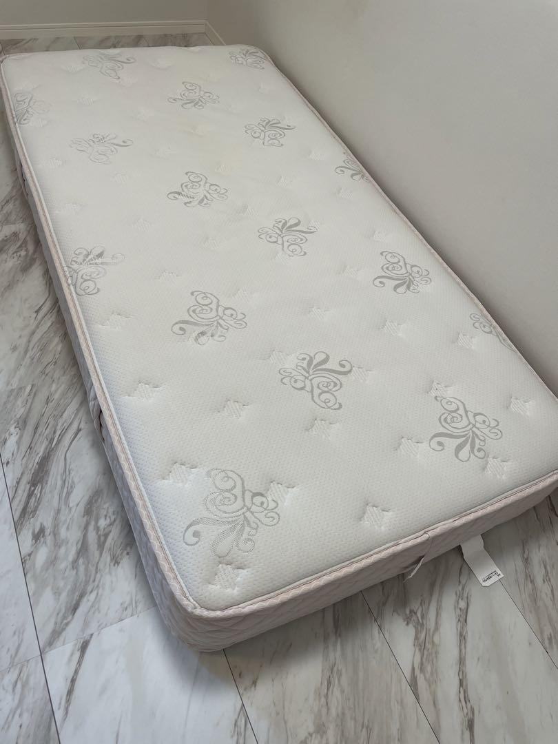 【美品】日本ベッド　シルキーパフ　シングル