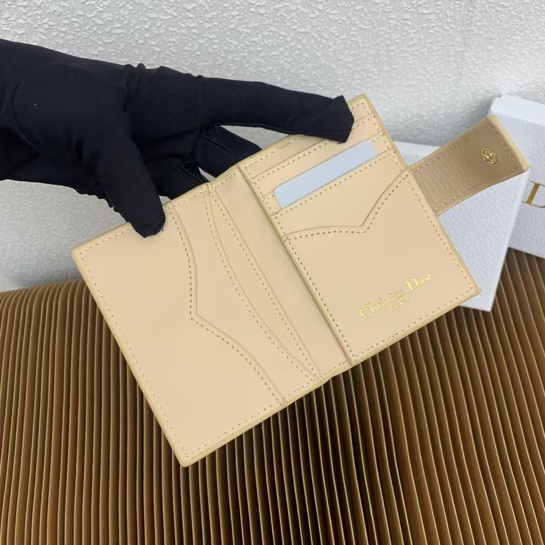 極美品 クリスチャンディオール 財布　サドルウォレット