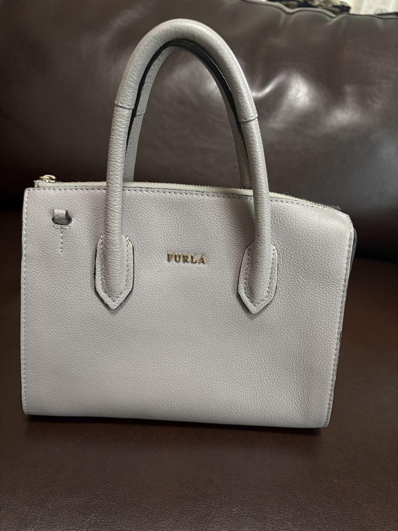 FURLA グレー ハンドバッグ