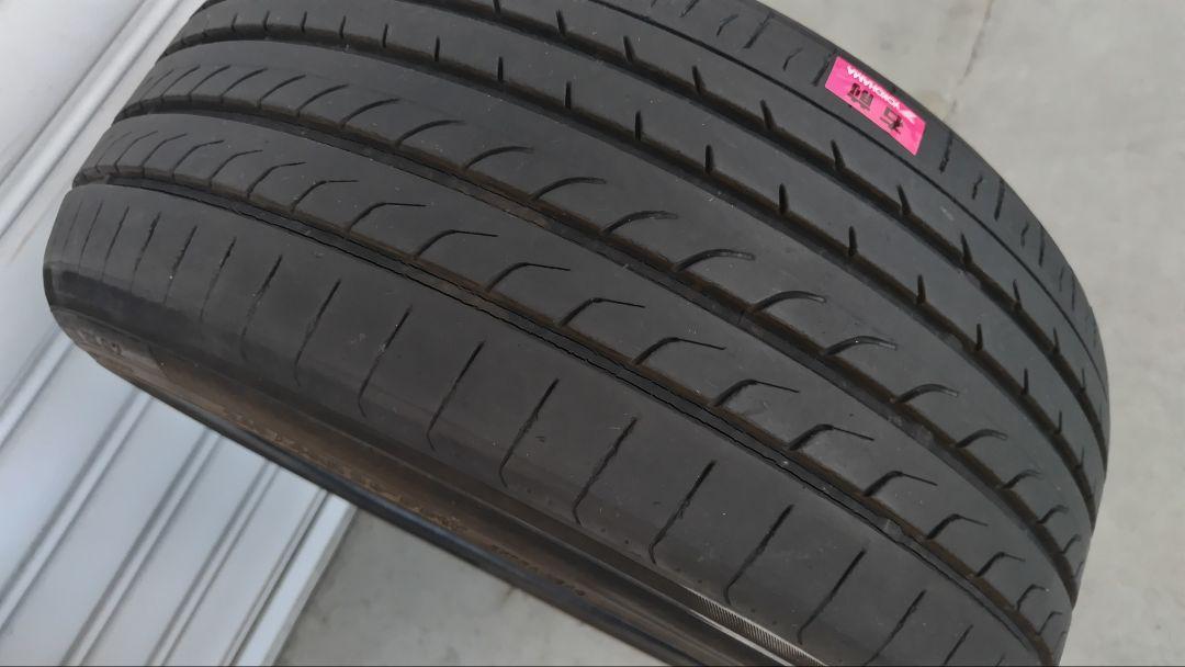 245/40R20 ヨコハマ ブルーアースRV-02 4本セット