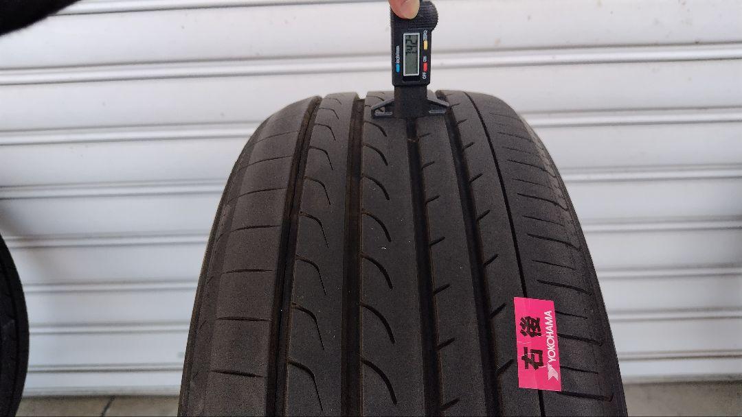 245/40R20 ヨコハマ ブルーアースRV-02 4本セット