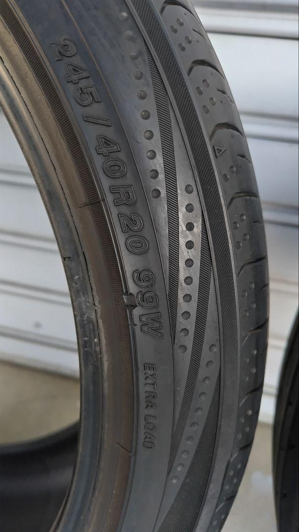 245/40R20 ヨコハマ ブルーアースRV-02 4本セット