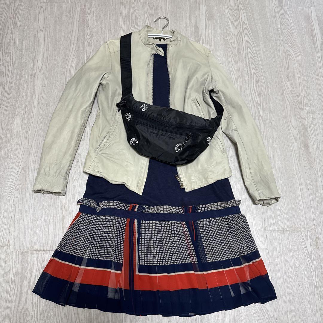 希少✨サカイ Sacai サイズ2 クルー 半袖 ひざ丈 プリーツ