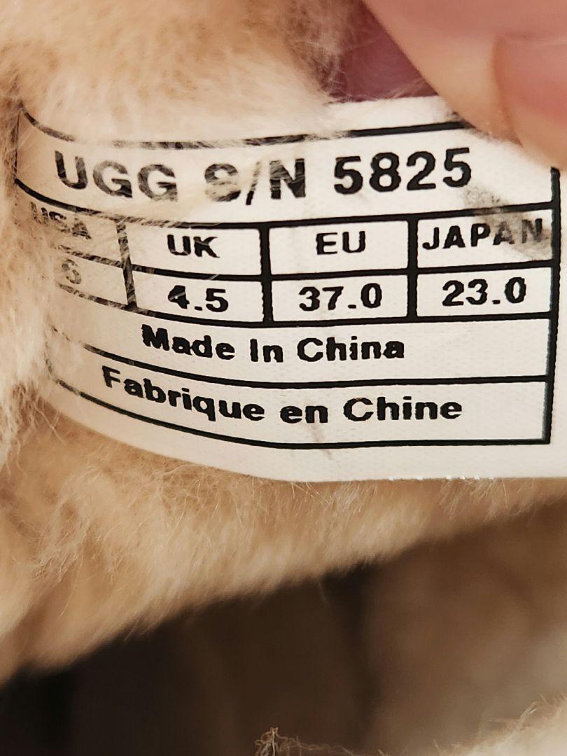 UGG　アグ　ムートンブーツ　ベージュ