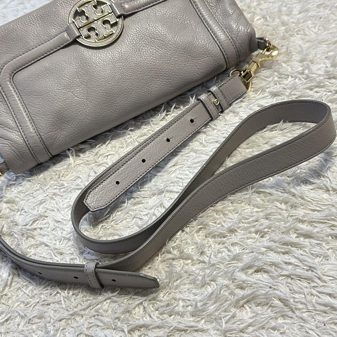 BURCH アマンダ