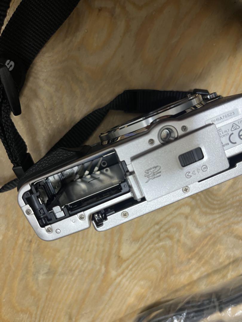 OLYMPUS オリンパス PEN Lite E-PL7