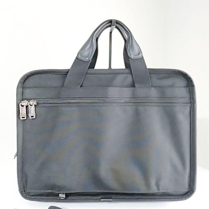 TUMI ブラック ビジネスバッグ ショルダー　ナイロン　レザー　大容量
