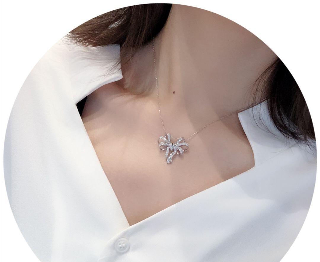 【１着でも送料無料】 リボンモチーフ 天然ダイヤモンドペンダントトップ0.88ct k18 アクセサリー