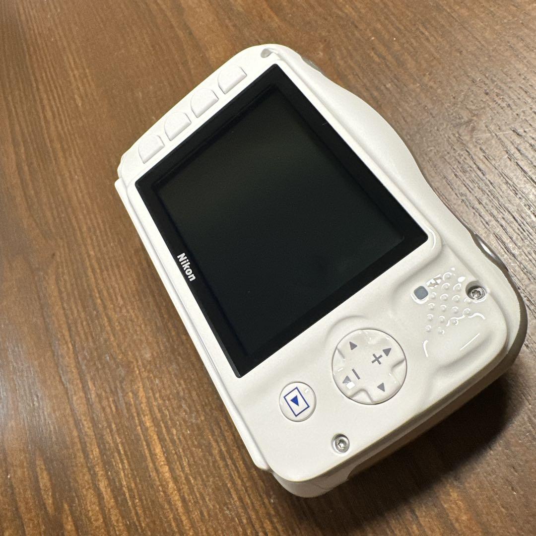 デジタルカメラ Nikon COOLPIX S33