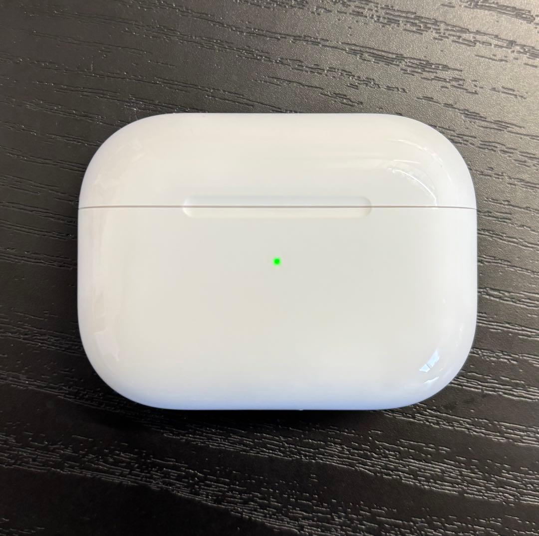 美品】AirPods Pro 2 Magsafe充電ケース（Lightning）