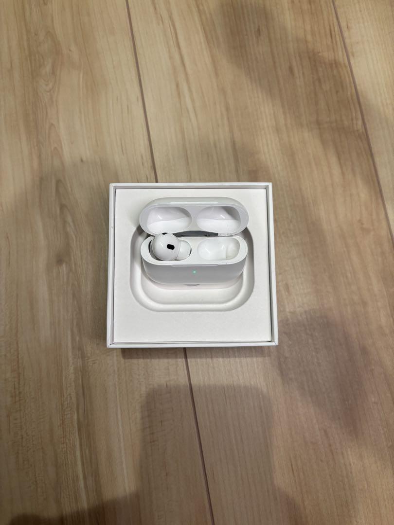 AirPodsPro第2世代充電ケース＋左耳