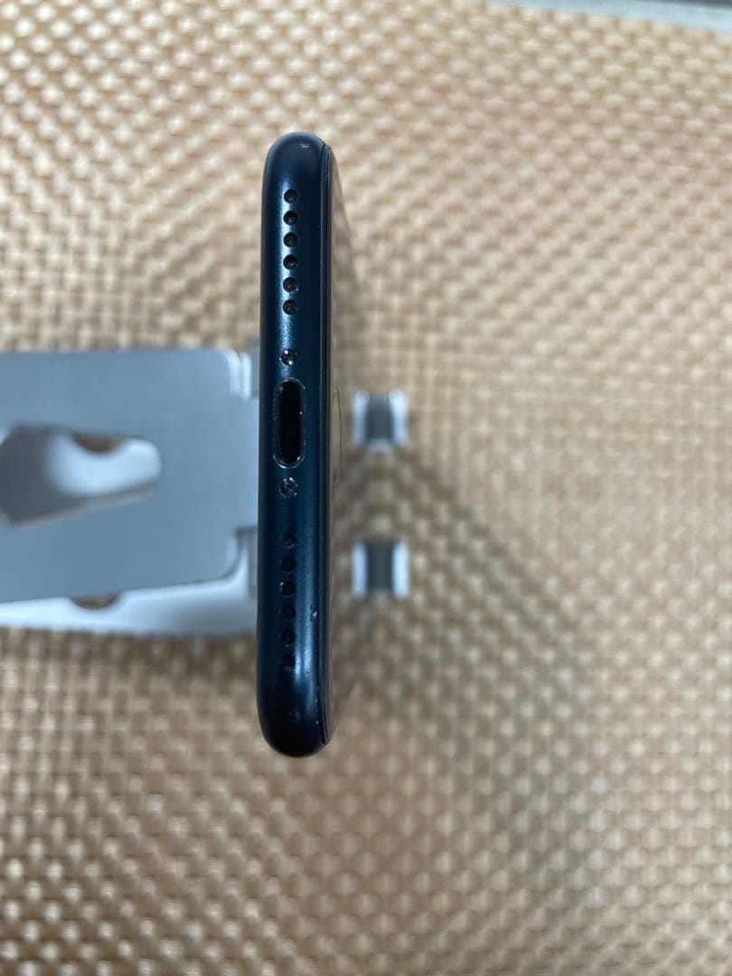 iPhone SE 第3世代 128 GB ミッドナイトSIMフリー【1454】