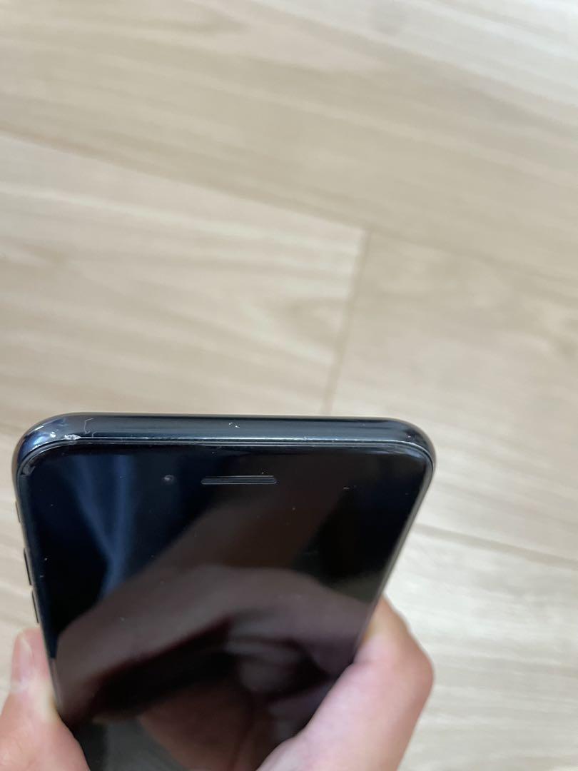 【中古品】Apple iPhone SE(3世代)黒 小傷あり