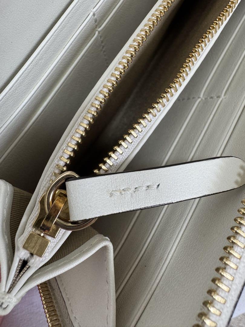 【極美品】値下げました❣️✨JIMMY CHOO✨ジミーチュウ長財布レディース