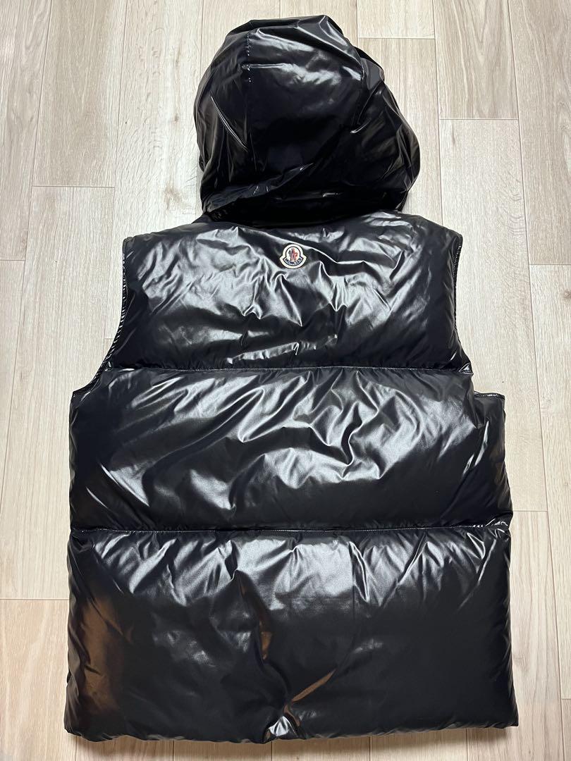 ★ Moncler