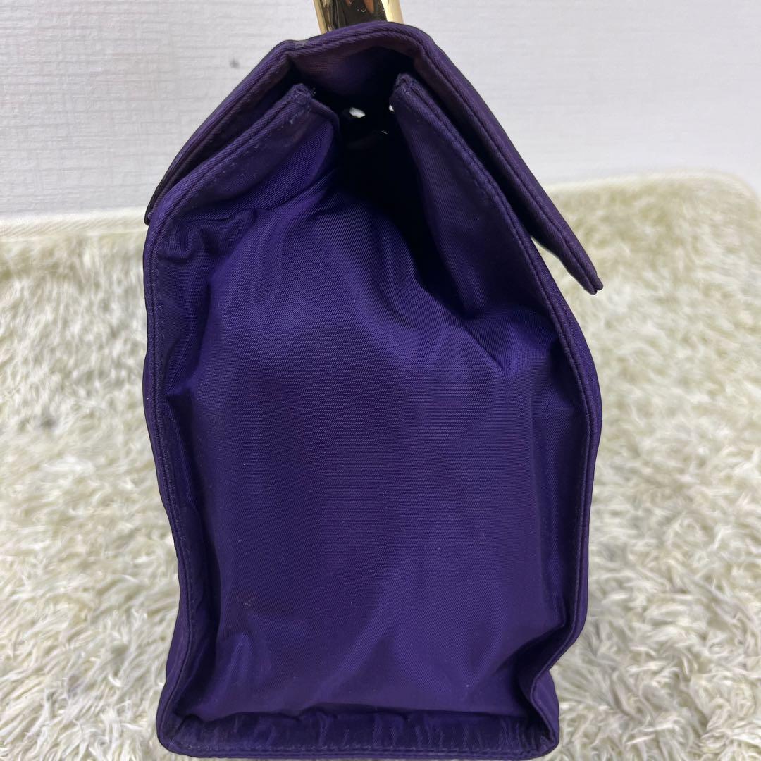 高い素材 美品✨ パープル ナイロン メタルハンドル ハンドバッグ プラダ バッグ