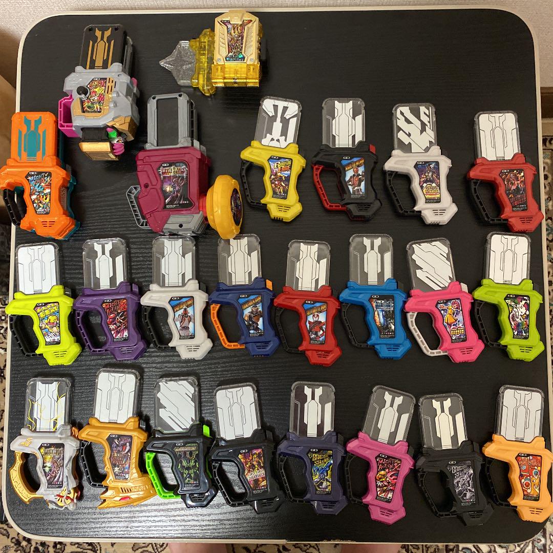 仮面ライダーエグゼイドのオモチャセット 仮面ライダーエグゼイドのオモチャセット