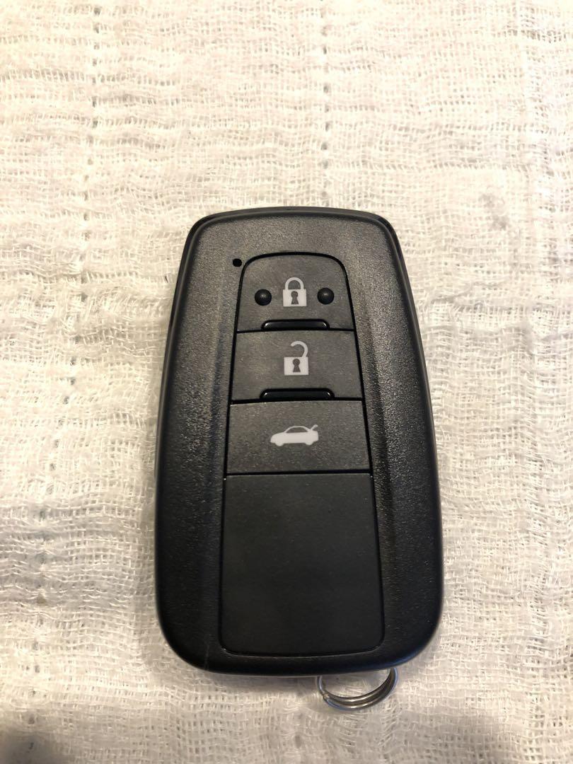 新品。８６トヨタ純正スマートキー。
