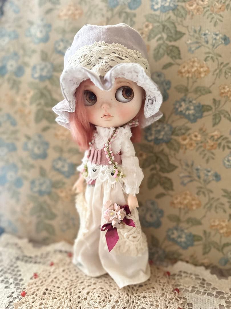 ブライスアウトフィット☆ビスチェ風ノースリーブブラウス☆小顔ドールにも♪