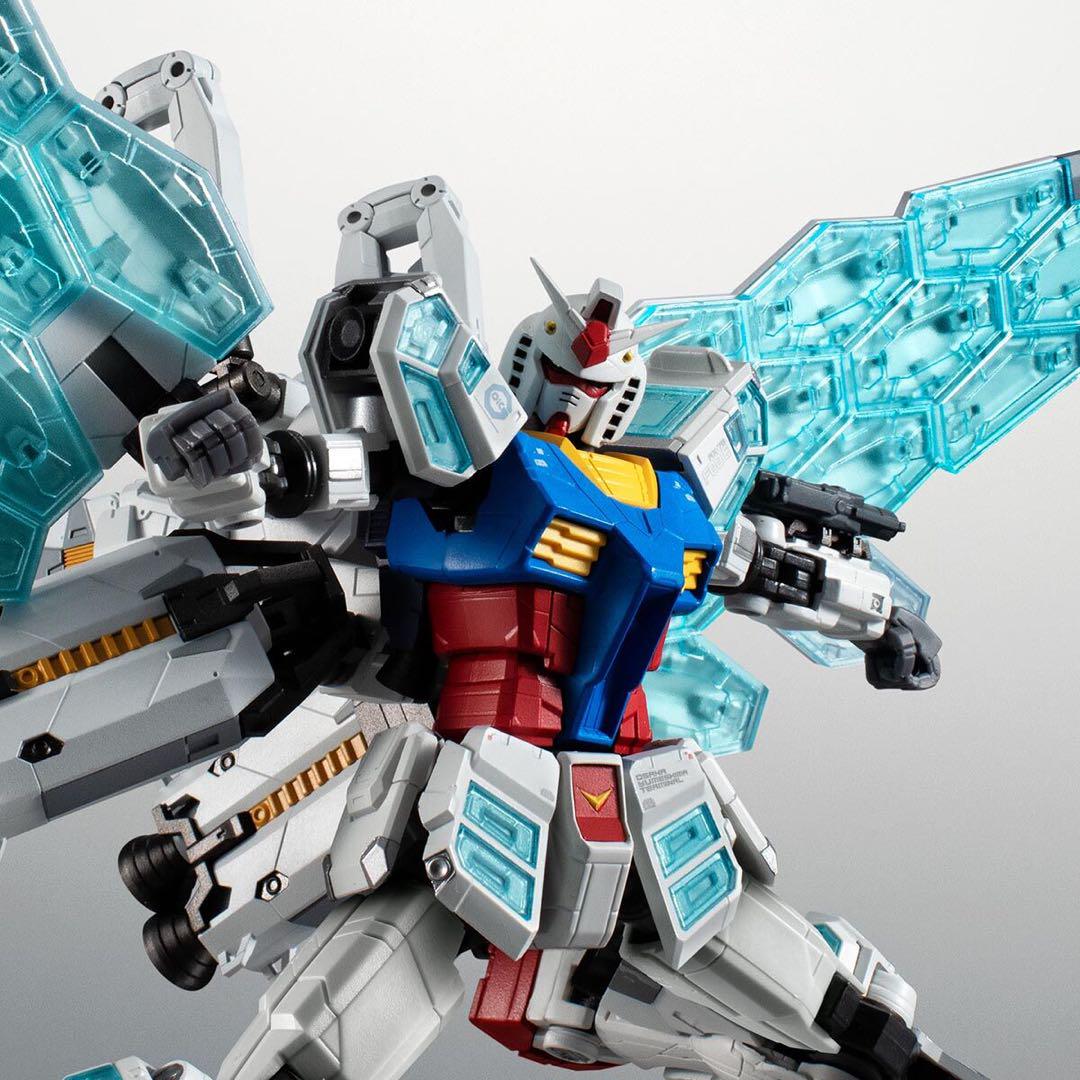 GUNDAM PAVILION RX-78F00/E ガンダム グラスフェザー付