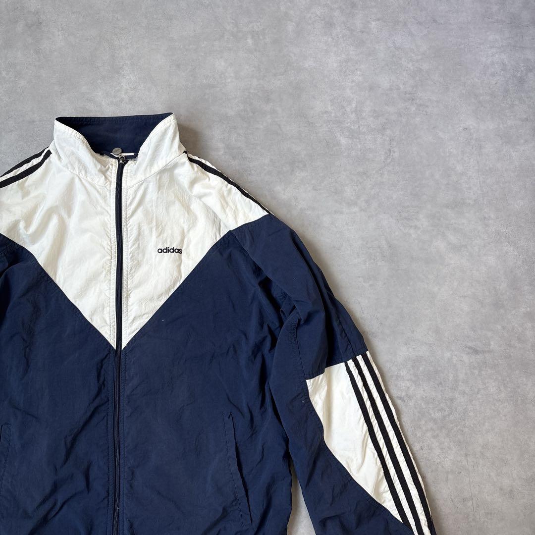 ★ 90s adidas 万国旗　サイドライン　刺繍ロゴ　ナイロンジャケット　S