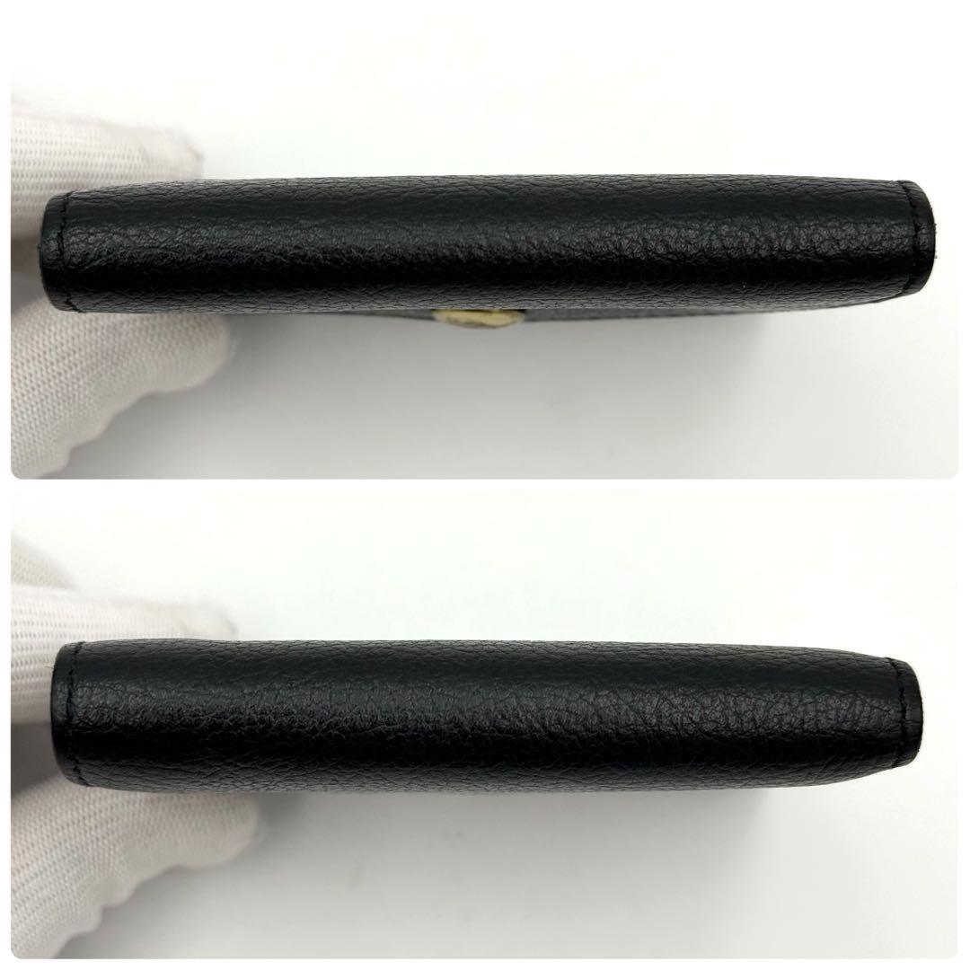希少 極美品 イルビゾンテ 三つ折り財布 ブラック レザー 金ボタン ロゴ型押し