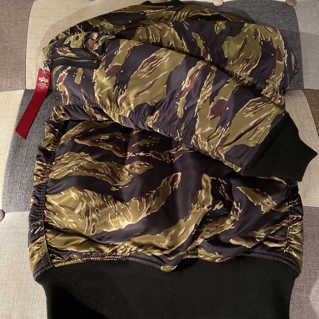 ALPHA INDUSTRIES MA-1 タイガーカモ　Sサイズ迷彩ジャケット