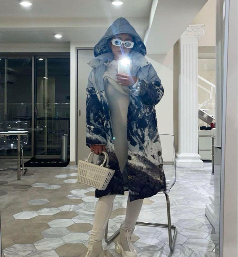 YELLO Snowy mountain puffer coat YELLO Snowy mountain puffer coat