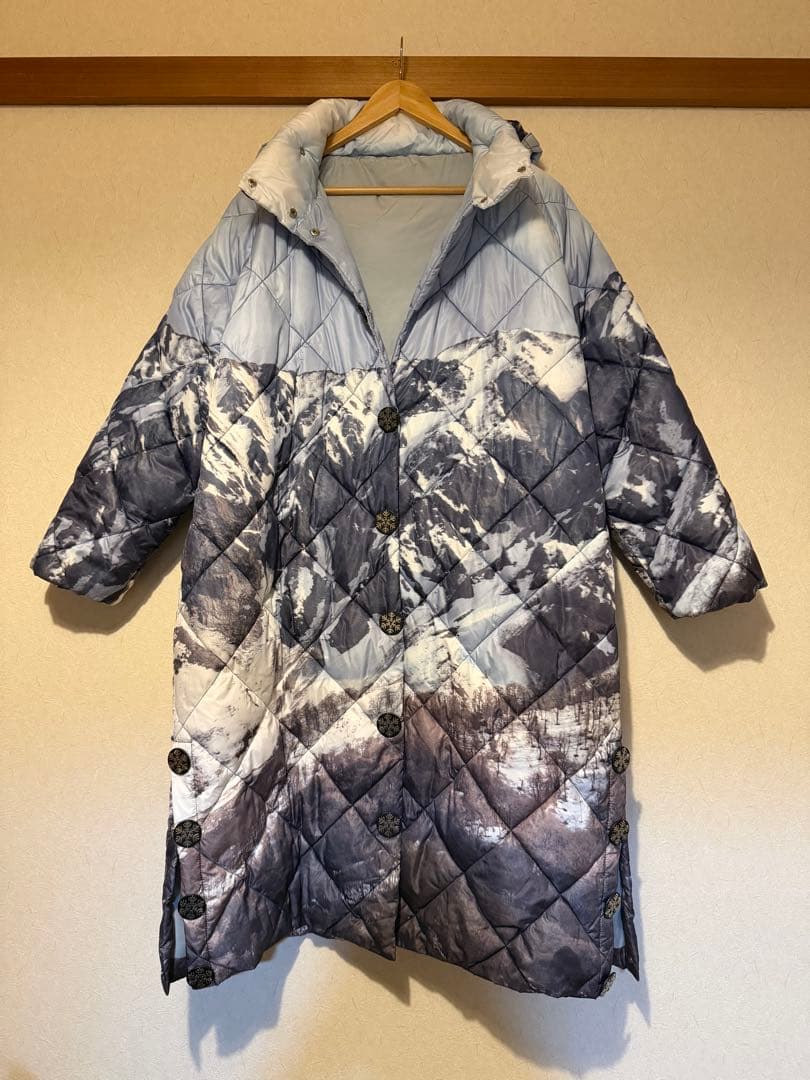 YELLO Snowy mountain puffer coat YELLO Snowy mountain puffer coat