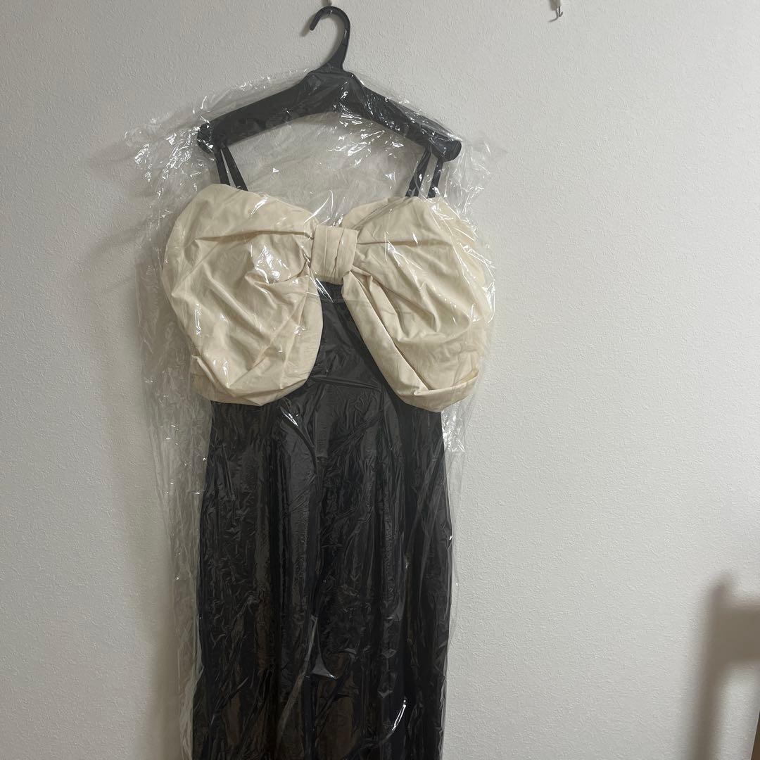 フレイアイディリボン付きロングドレス ブラック/ホワイト