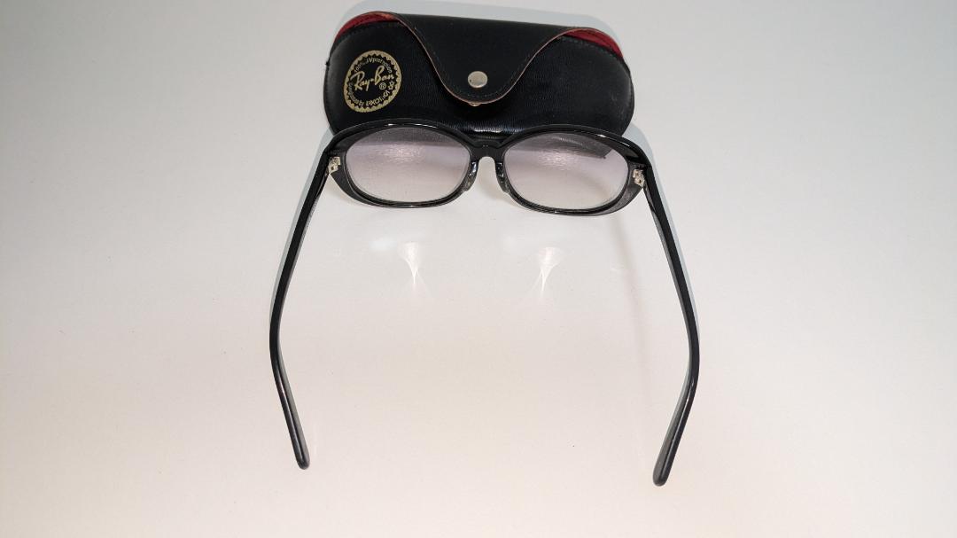 シモンズグランドセール SONIA RYKIEL]サングラス 型番66-0127[中古品] - メルカリ 小物