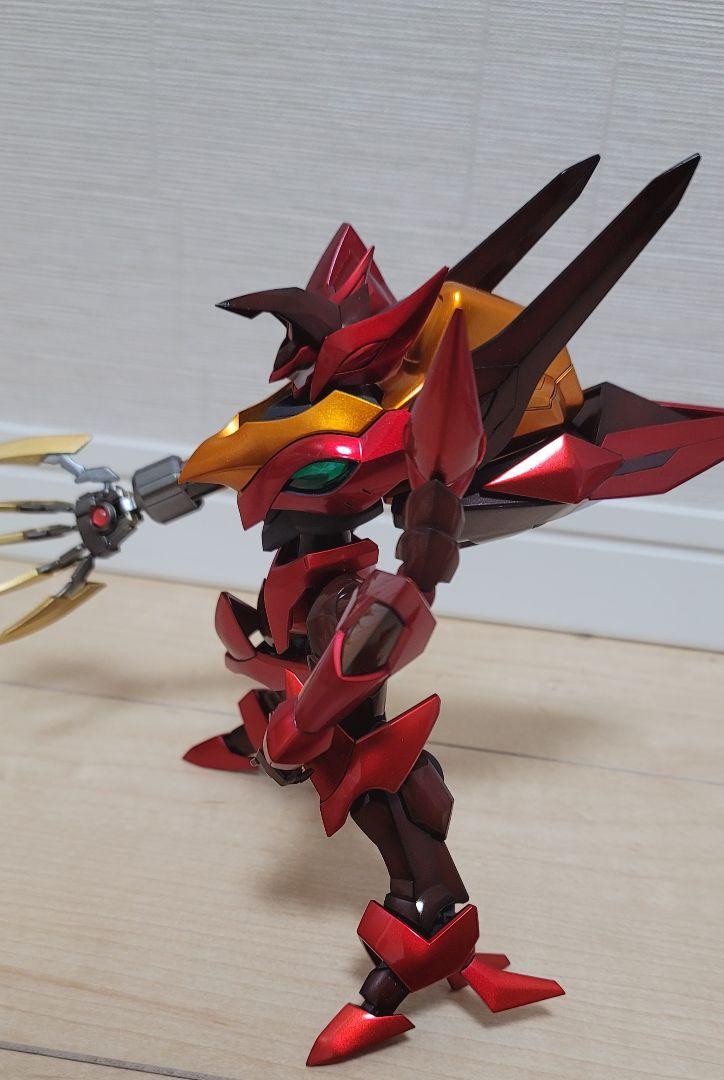 コードギアス R2』「HG 紅蓮聖天八極式」の完成度をさらに高めて