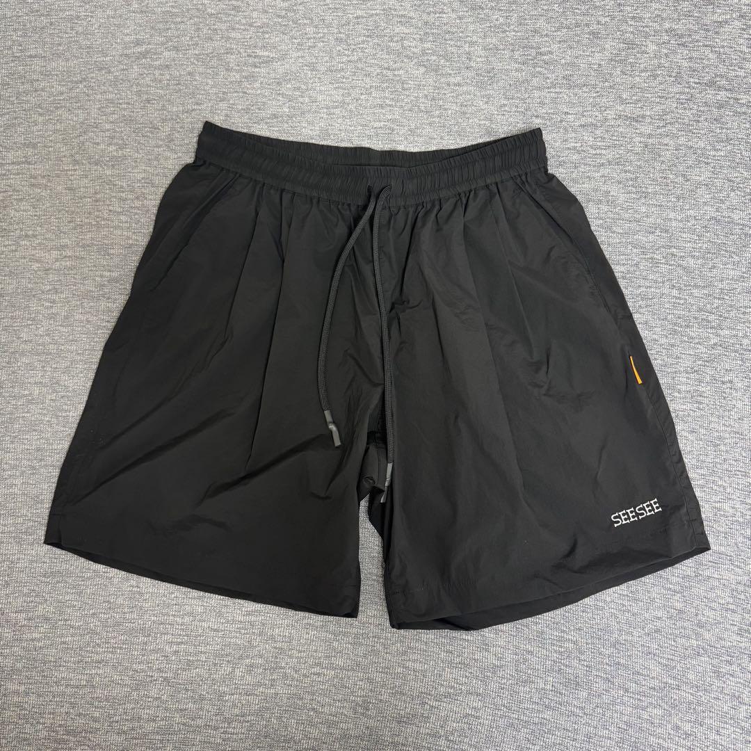 【高額売筋】 seesee NYLON SPORTY BAGGY SHORTS ショートパンツ - メルカリ パンツ