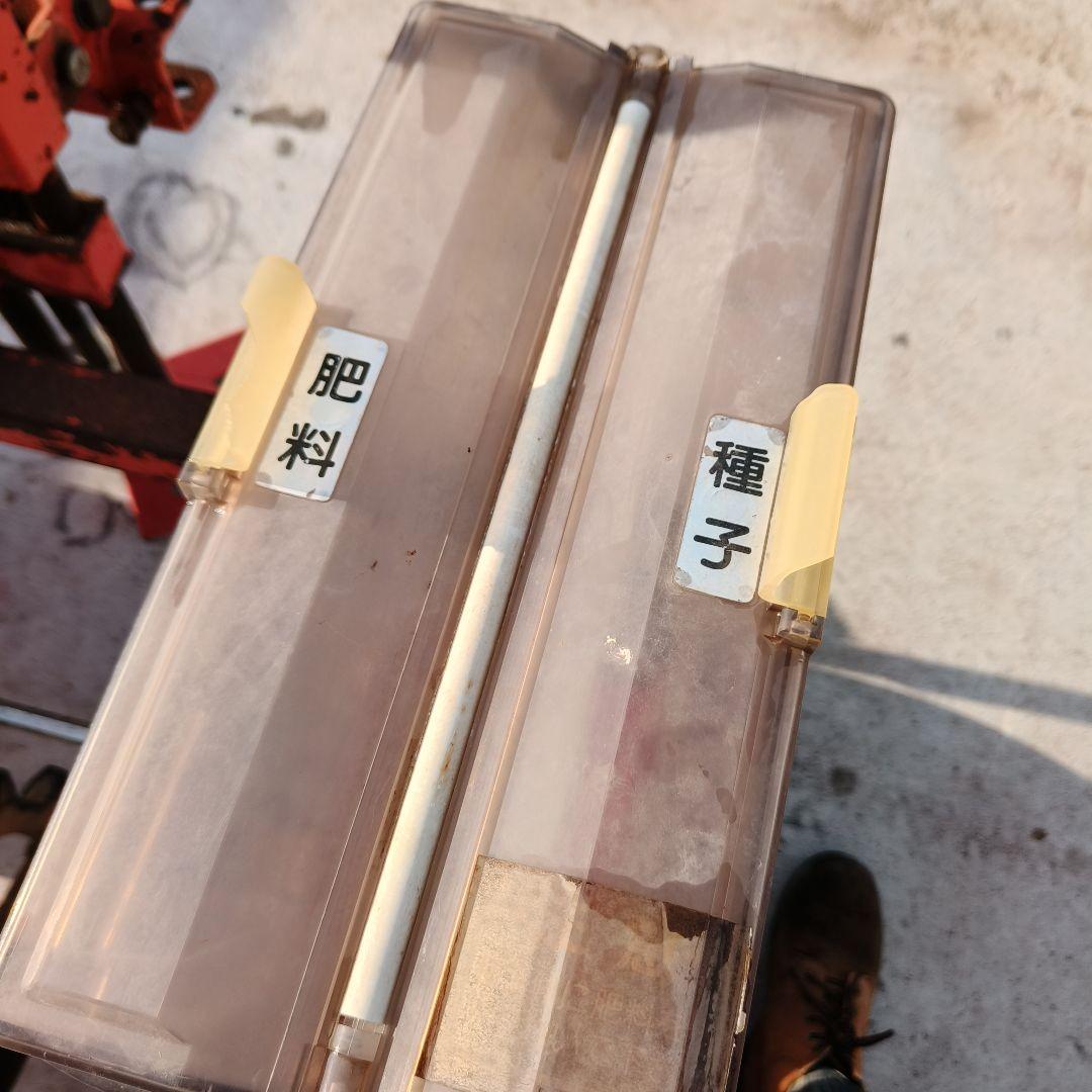 トラクター用施肥播種機 サン機工