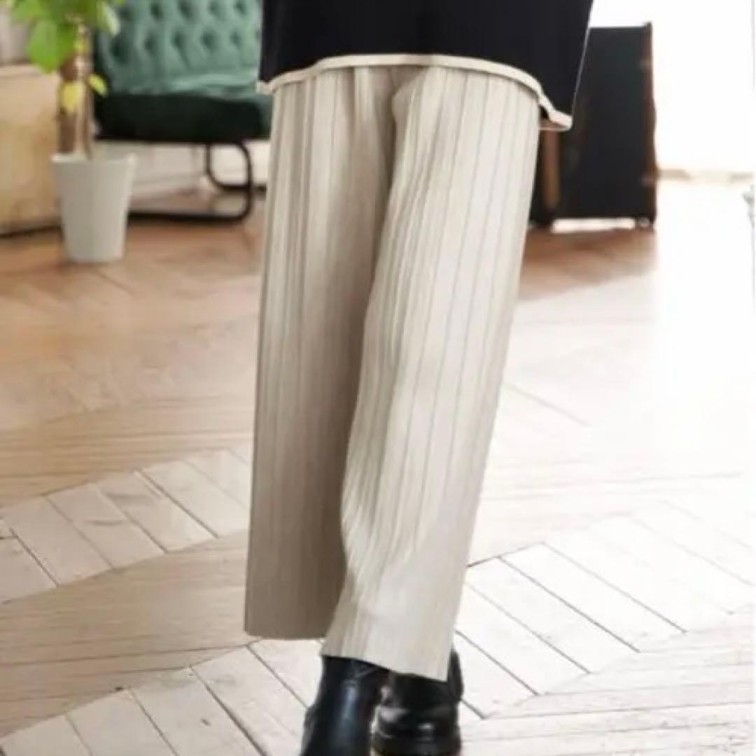 《イッカ》ikka スエードライクプリーツワイドパンツ【L】ウエストゴム 未使用