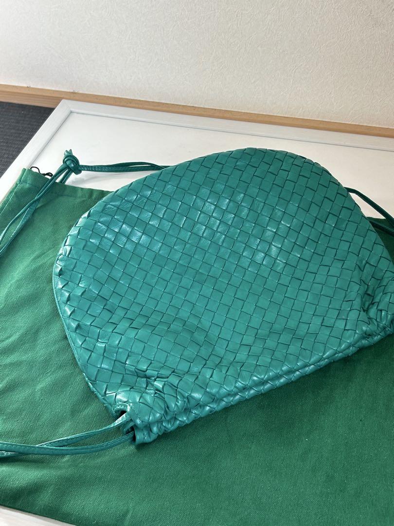 ボッテガヴェネタ　イントレチャート　ショルダー　バルブ