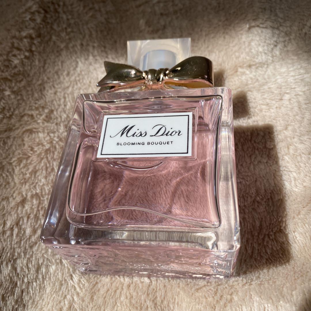 ミスディオール　ブルーミングブーケ　オードゥトワレ　100ml 新品未使用 Miss Dior (ミスディオール) オードトワレ ブルーミング ブーケ