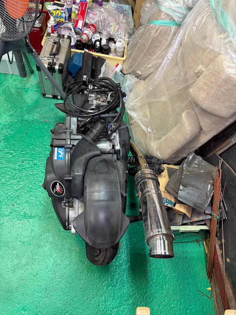 シグナスx 3型エンジンマフラーホイールタイヤ込み