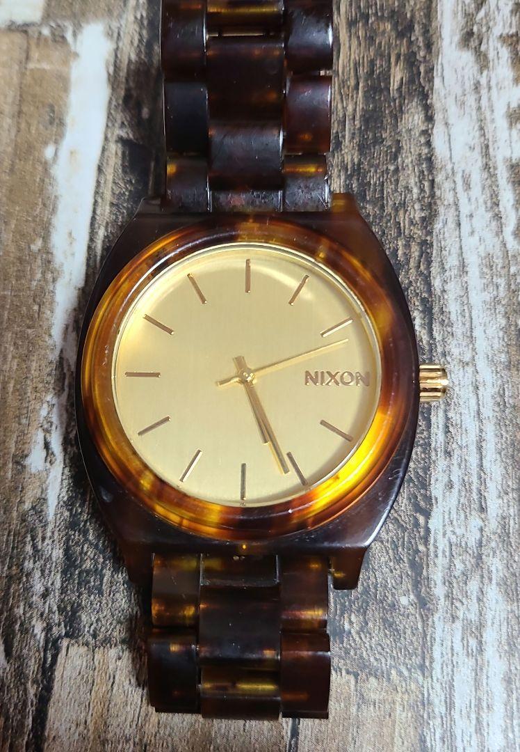 NIXON(ニクソン)
