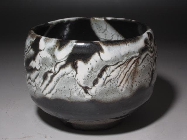 ☆　清水卯一　蓬莱茶碗　飽きの来ない味わい深い一品です☆y425 ☆ 清水卯一 蓬莱茶碗 飽きの来ない味わい深い一品です☆y425